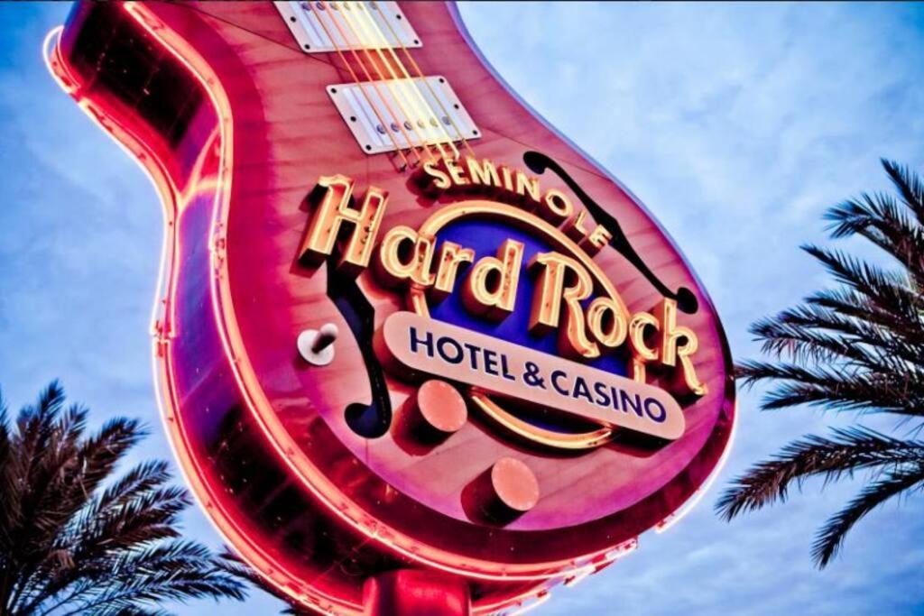 Stylish Suite Tampa Minutes To Hard Rock Casino Mango Ngoại thất bức ảnh